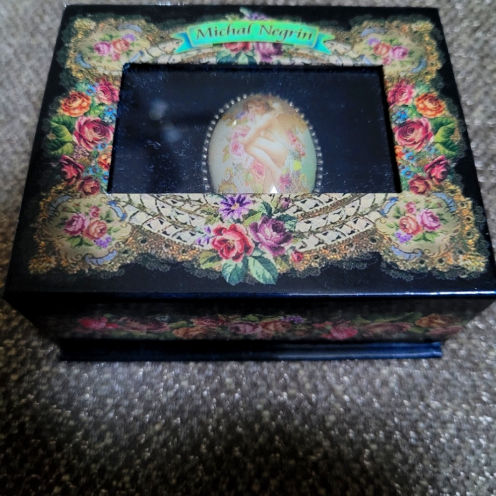 Large Michal negrin ring